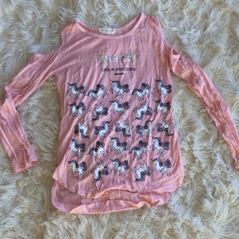 5/$25 unicorn cold shoulder l/s tee size 10